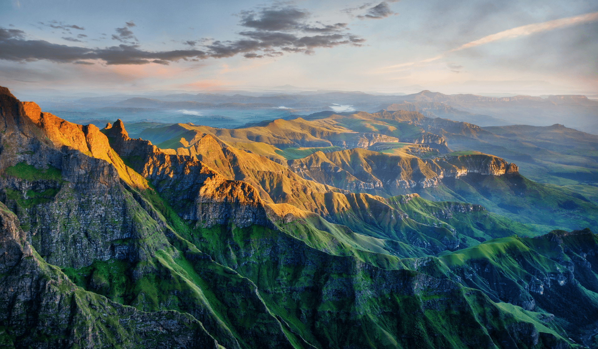 Faszinierende Reiseziele in Südafrika – Die Drakensberge