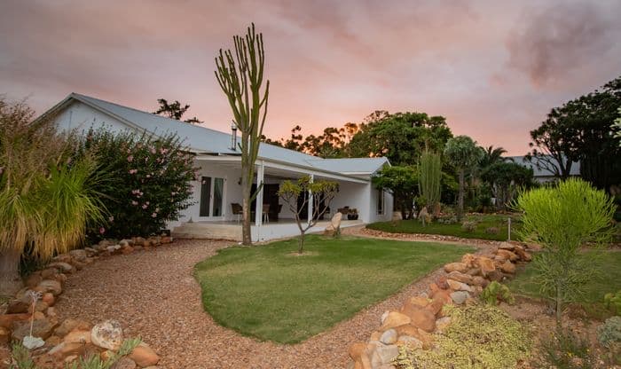 Mo & Rose at Soekershof Robertson Wine Valley Rooms